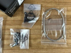 Race Face Turbine 1x Seatpost Lever / Hebel Lila / Purple -Reverse Verkäufe IMG 6909 f7386be6 f31d 4a3a 8a71 e226571e2fb4