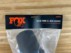 Fox Mud Guard XL / Schutzblech 36 & 38 Schwarz -Reverse Verkäufe IMG 6936 8546c0a8 2038 4d1c 8821 0a8a3f5feec3
