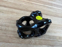 Race Face Turbine R Vorbau Black 32mm / 35mm -Reverse Verkäufe IMG 6961 fbb3a275 c10d 4a33 834e 6a64806bc00a