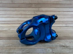 Race Face Turbine R Vorbau Blue 32mm / 35mm -Reverse Verkäufe IMG 6978 7318803f 2a86 46a2 bae2 9df6018bfdd0