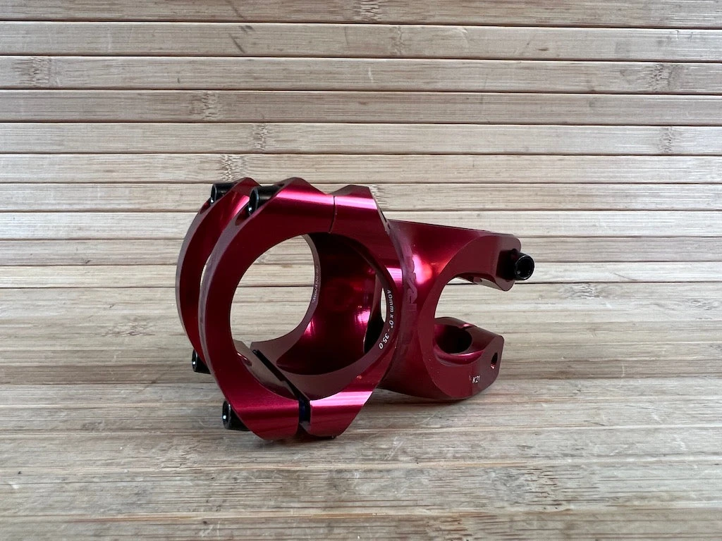 Race Face Turbine R Vorbau Red 40mm / 35mm 4 Race Face Turbine R Vorbau Red 40mm / 35mm – Bild 2