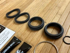 Manitou Dorado Dichtungen / Sealkit / Servicekit Ab 2021 37mm -Reverse Verkäufe IMG 7020 69498d8c 8d19 464b b1a9 cad1a1173106