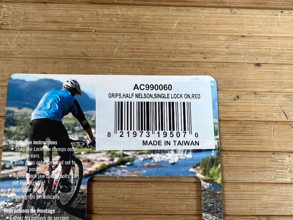 Race Face Half Nelson Lock On Griffe Red 9 Race Face Half Nelson Lock On Griffe Red – Bild 7