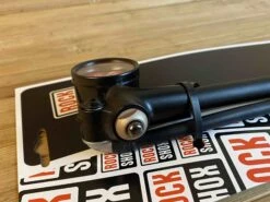 Rock-shox RockShox Dämpferpumpe / Gabelpumpe 300PSI -Reverse Verkäufe IMG 7171
