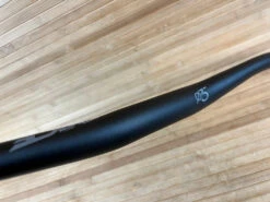 Race Face Chester Lenker Black 780mm / 35mm / 35mm Rise 9 Race Face Chester Lenker Black 780mm / 35mm / 35mm Rise -Reverse Verkäufe IMG 7171 565bfaaa b3cf 4dcc 9ad2 cee0b1c20722