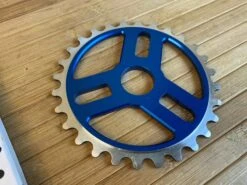 Spank Tweet Tweet BMX Kettenblatt Blue 28T -Reverse Verkäufe IMG 7209