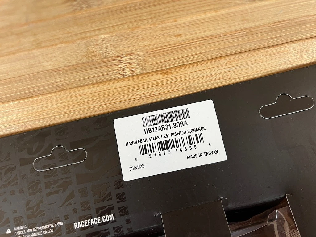 Race Face Atlas Lenker Orange 785mm / 31,8mm / 1.25" 10 Race Face Atlas Lenker Orange 785mm / 31,8mm / 1.25" – Bild 8