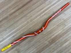 Race Face Atlas Lenker Orange 785mm / 31,8mm / 1.25"