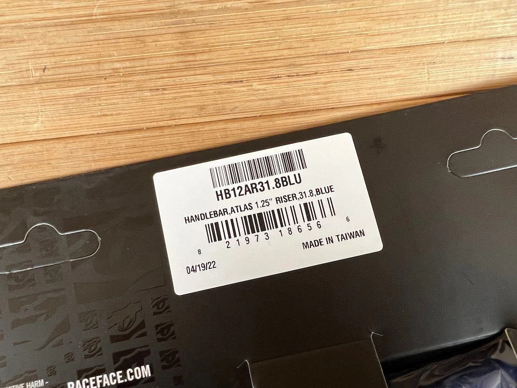Race Face Atlas Lenker Blue 785mm / 31,8mm / 1.25" 10 Race Face Atlas Lenker Blue 785mm / 31,8mm / 1.25" – Bild 8