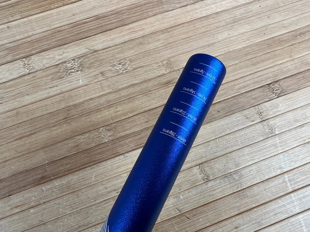 Race Face Atlas Lenker Blue 785mm / 31,8mm / 1.25" 7 Race Face Atlas Lenker Blue 785mm / 31,8mm / 1.25" – Bild 5