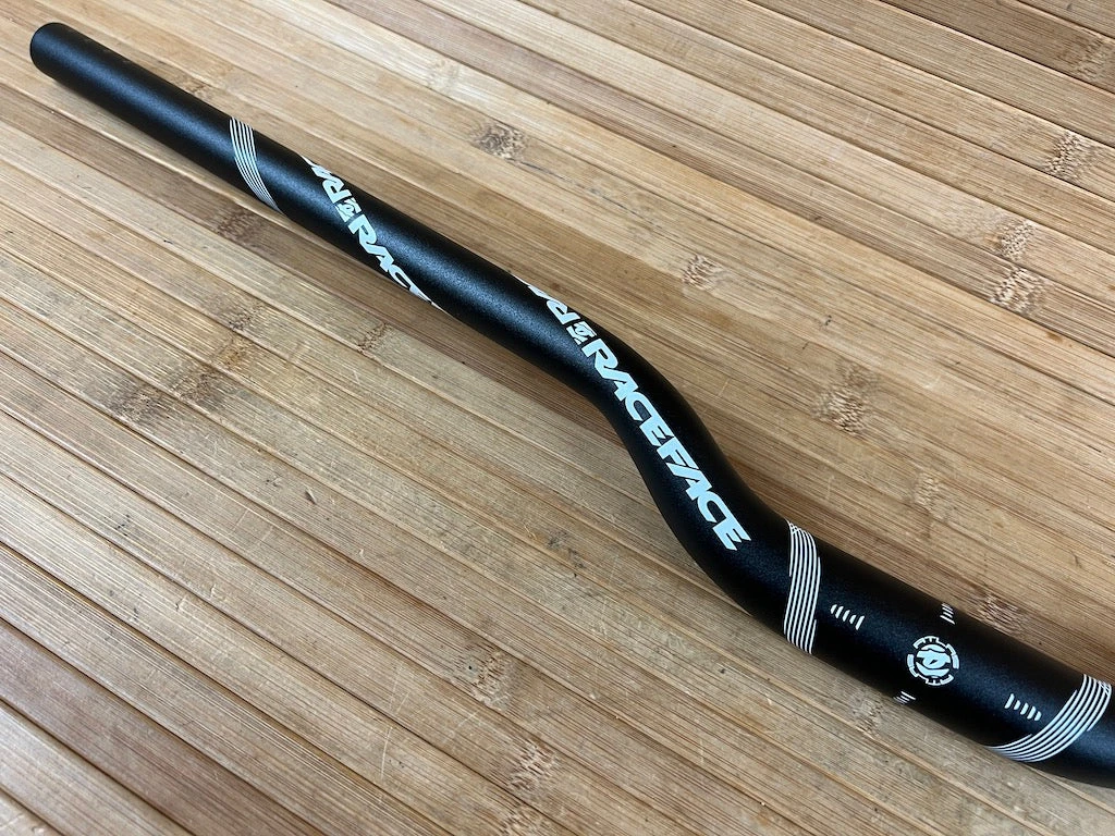 Race Face Atlas Lenker Black 785mm / 31,8mm / 1.25" 5 Race Face Atlas Lenker Black 785mm / 31,8mm / 1.25" – Bild 3