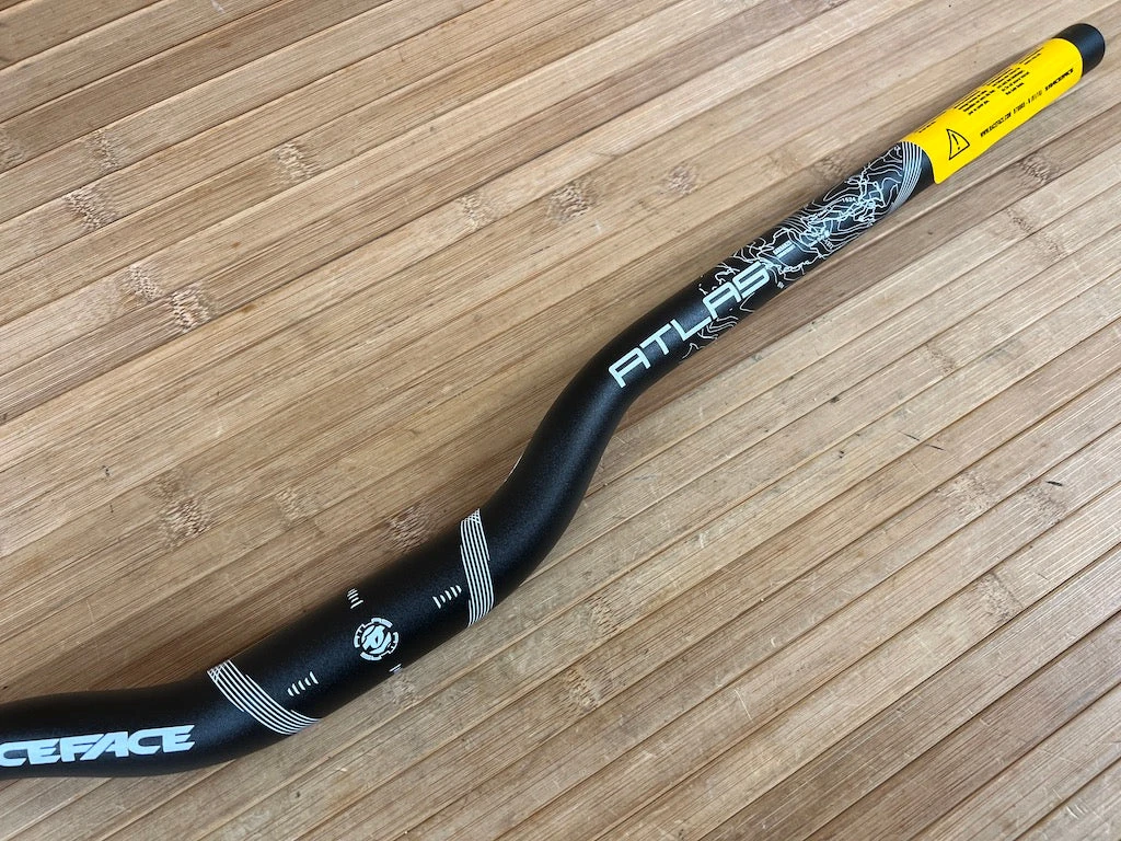 Race Face Atlas Lenker Black 785mm / 31,8mm / 1.25" 6 Race Face Atlas Lenker Black 785mm / 31,8mm / 1.25" – Bild 4