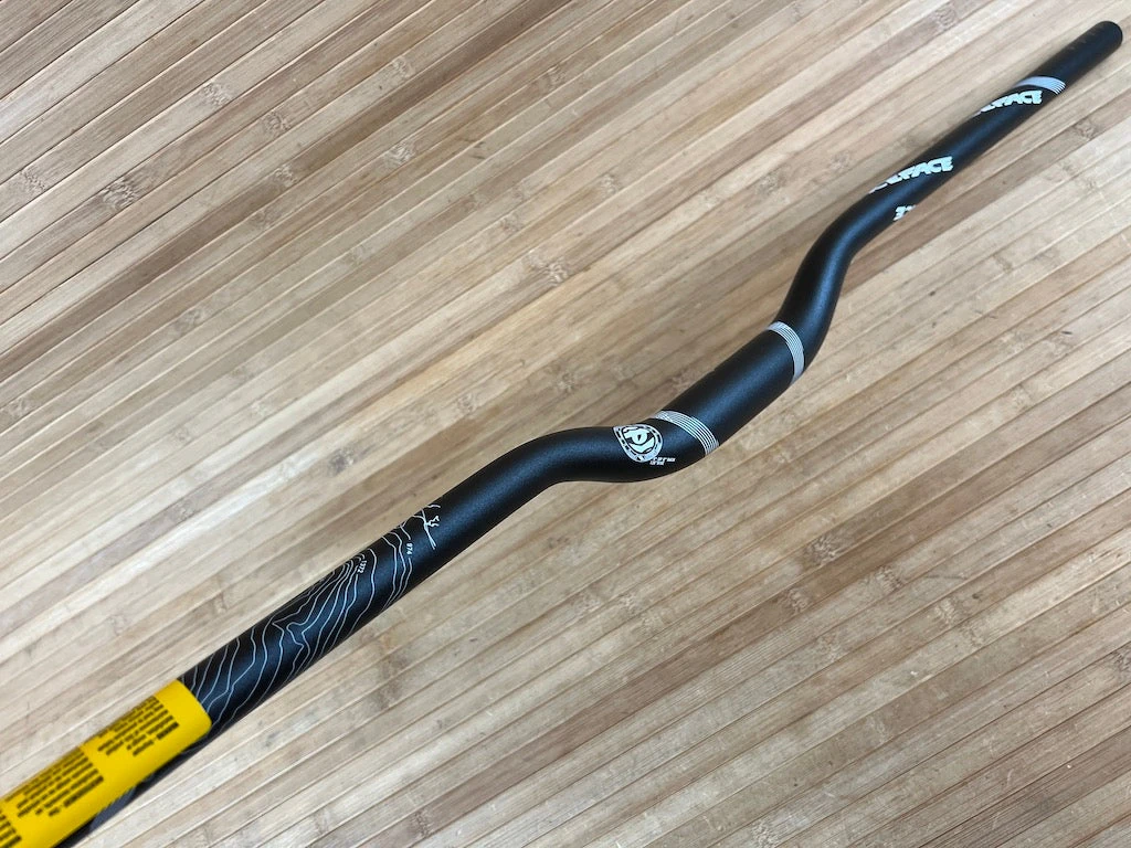 Race Face Atlas Lenker Black 785mm / 31,8mm / 1.25" 8 Race Face Atlas Lenker Black 785mm / 31,8mm / 1.25" – Bild 6