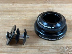 FSA Gravity SX Steuersatz Schwarz Tapered -Reverse Verkäufe IMG 7296 2681f458 130f 4f5d 8778 a7d5ff9480d9