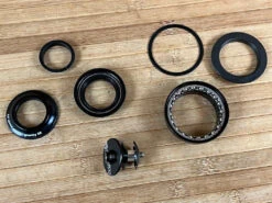 FSA Gravity SX Steuersatz Schwarz Tapered -Reverse Verkäufe IMG 7297 4e159cdd 8838 4f49 b820 9572a13cf11b