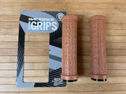 Race Face Grippler Lock On Griffe Gum 33mm