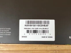 Race Face Vault VR Nabe Boost 110x15 32 Loch Schwarz 11 Race Face Vault VR Nabe Boost 110x15 32 Loch Schwarz -Reverse Verkäufe IMG 7616 5387f56f f81f 49a1 883b fb4846cd5d75