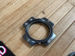 Muc-Off Muc Off Crank Preload Ring Grau -Reverse Verkäufe IMG 7739 34da997e 76d4 4a5b 9893 b5d4aee6e30d