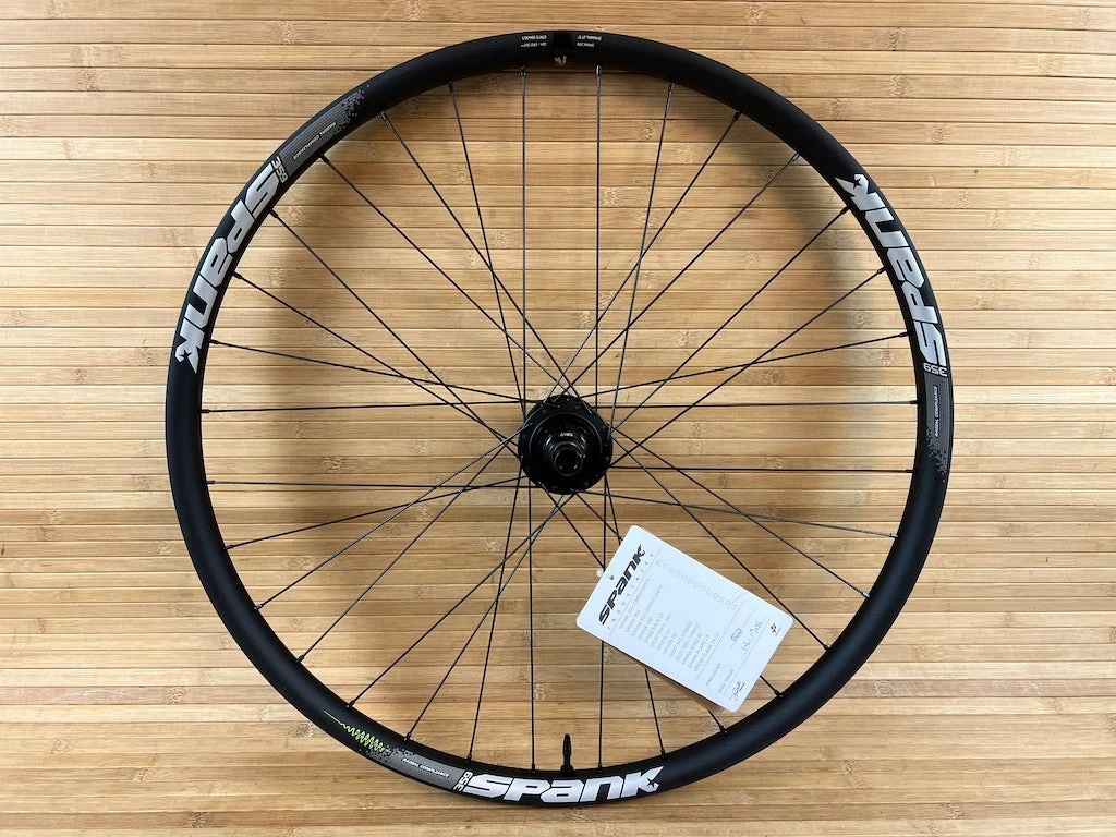 Spank 359 Vibrocore Hinterrad 27,5" Schwarz BOOST 148x12mm Laufrad 3 Spank 359 Vibrocore Hinterrad 27,5" Schwarz BOOST 148x12mm Laufrad