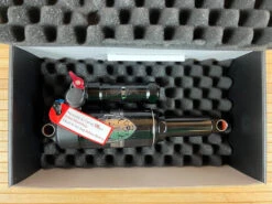 Manitou Mara PRO Air Dämpfer King Can 230 X 65mm -Reverse Verkäufe IMG 7895 d1903a99 eec5 4ab9 9cc4 7fae3da24dd7