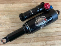 Manitou Mara PRO Air Dämpfer King Can 230 X 65mm -Reverse Verkäufe IMG 7901 49f2d82f 2234 43f1 9e67 198108f31295