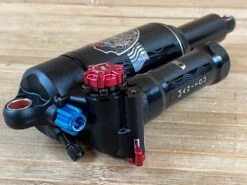 Manitou Mara PRO Air Dämpfer King Can 230 X 65mm -Reverse Verkäufe IMG 7904 18c2793a 4d96 498b b45a a5e320f7d79c