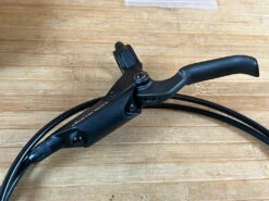 Hayes Dominion T4 Black Bremse HR / Rear -Reverse Verkäufe IMG 7912