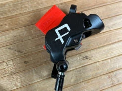 Hayes Dominion T4 Black Bremse HR / Rear -Reverse Verkäufe IMG 7916 ed5254bf 1a44 4a42 9a56 e90cc834de6b