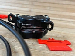 Hayes Dominion T4 Black Bremse HR / Rear -Reverse Verkäufe IMG 7917 c5696e6b 1ee2 424a 8725 2cff608e5b03