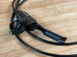 Hayes Dominion T4 Black Bremse HR / Rear -Reverse Verkäufe IMG 7919 36c4983a 7525 40dd b7fc 60a0e36f762b