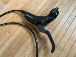 Hayes Dominion T4 Black Bremse VR / Front -Reverse Verkäufe IMG 7922 1f097e4a 762b 4731 a299 dbf4c3b48997