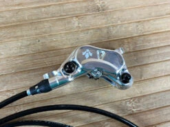 Formula CURA 4 Scheibenbremse Polish VR Oder HR -Reverse Verkäufe IMG 7966 60206e0f 0823 456c 8c19 9a1d163bb4d8