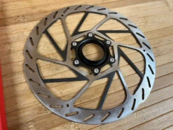 SRAM HS2 Disc / Bremsscheibe 200mm Centerlock -Reverse Verkäufe IMG 8049