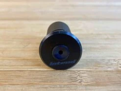 Intend Blackline Smarty Headcap Set Mit Kralle Schwarz 23,7-24,7mm -Reverse Verkäufe IMG 8131