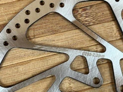 TRP R1 Disc / Bremsscheibe 6-Loch 203mm / 2,3mm -Reverse Verkäufe IMG 8154 235efa94 008c 419e bdf4 74a3d5b0820e