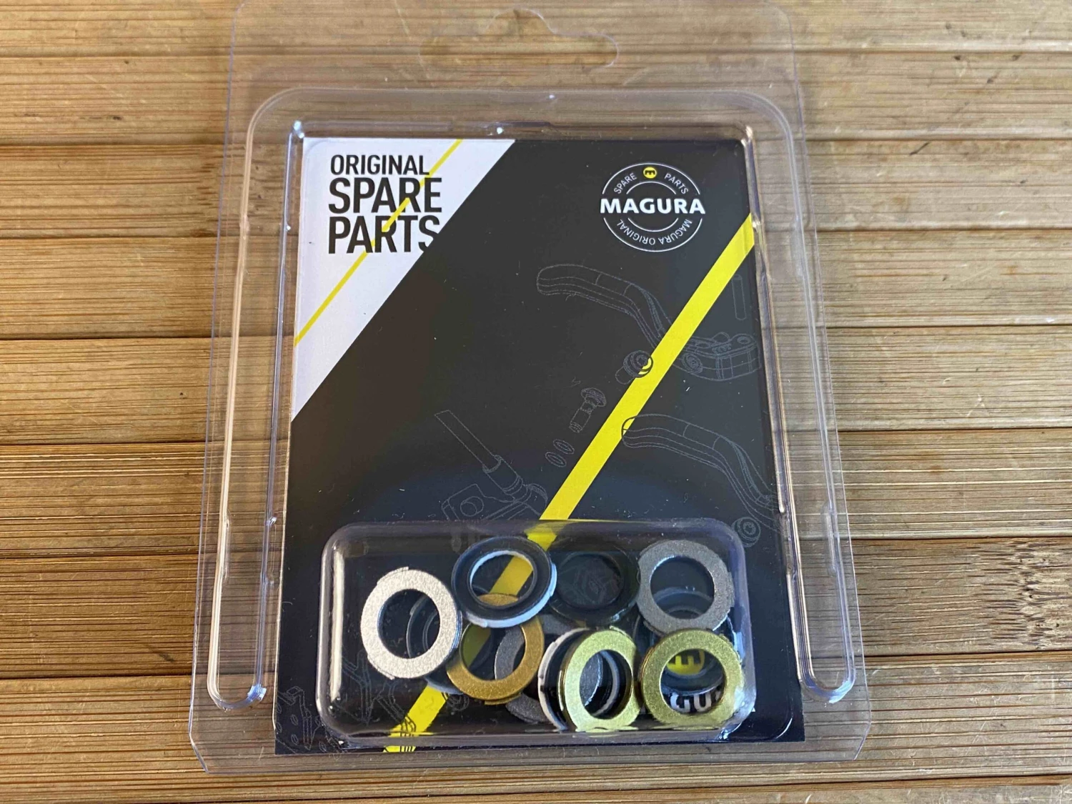 Magura Blenden Set 4 Kolben Weiß, Gold, Silber Für MT5 / MT7 3 Magura Blenden Set 4 Kolben Weiß, Gold, Silber Für MT5 / MT7