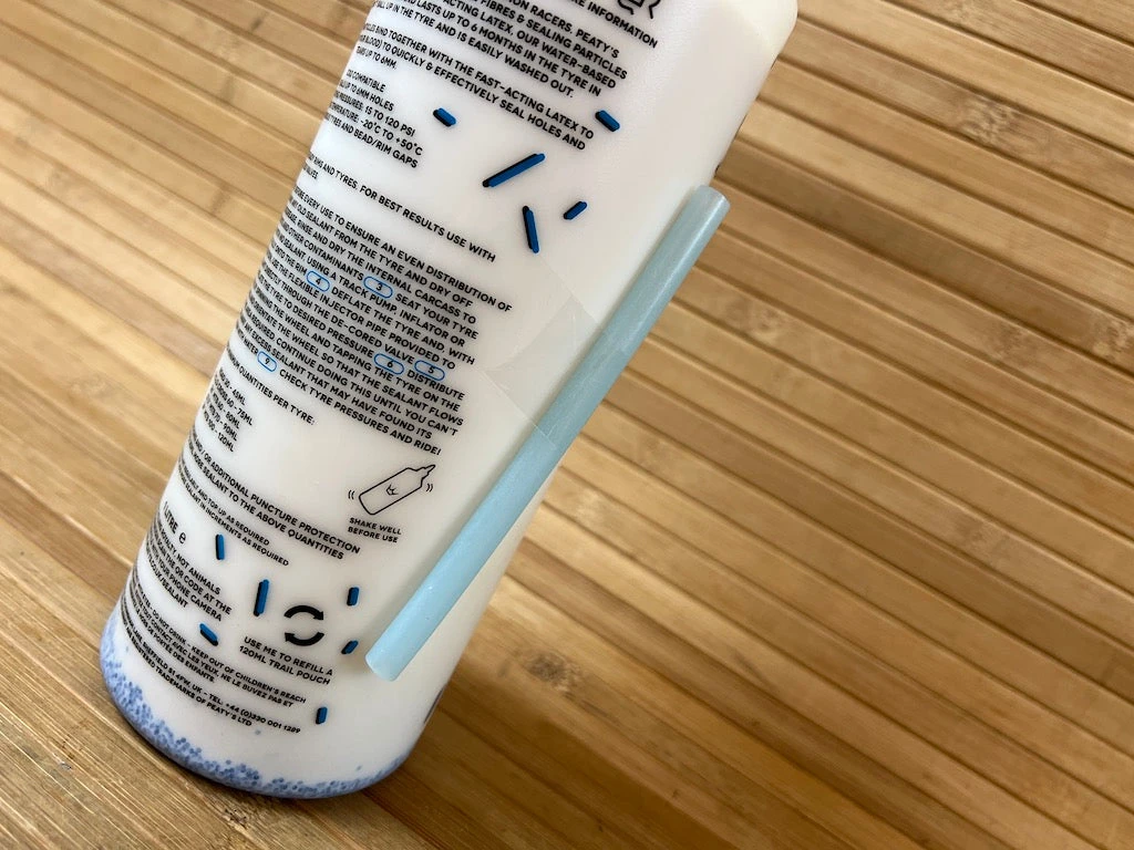 Peaty's Holeshot BioFibre Tubeless Tire Sealant 1L Dichtmilch 7 Peaty's Holeshot BioFibre Tubeless Tire Sealant 1L Dichtmilch – Bild 5