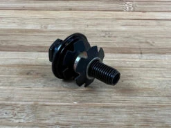 Reverse Steuersatzkappe Barspin TopCap Zur Leitungsdurchführung -Reverse Verkäufe IMG 8453 284d745a 9fca 4b84 8d06 be47f63db8df