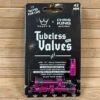 Peaty's Tubeless Ventile MK2 42mm Punch / Pink -Reverse Verkäufe IMG 8491 633139dd 4e52 496f ab09 9123cc9c5ed7