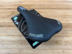 Reverse Fort Will CrMo Sattel Black 11 Reverse Fort Will CrMo Sattel Black -Reverse Verkäufe IMG 8576