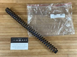 Manitou Dorado Comp Feder / Stahlfeder Medium 68-79kg