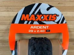 Maxxis Ardent Tanwall Reifen 29 X 2.4 EXO 8 Maxxis Ardent Tanwall Reifen 29 X 2.4 EXO -Reverse Verkäufe IMG 8797