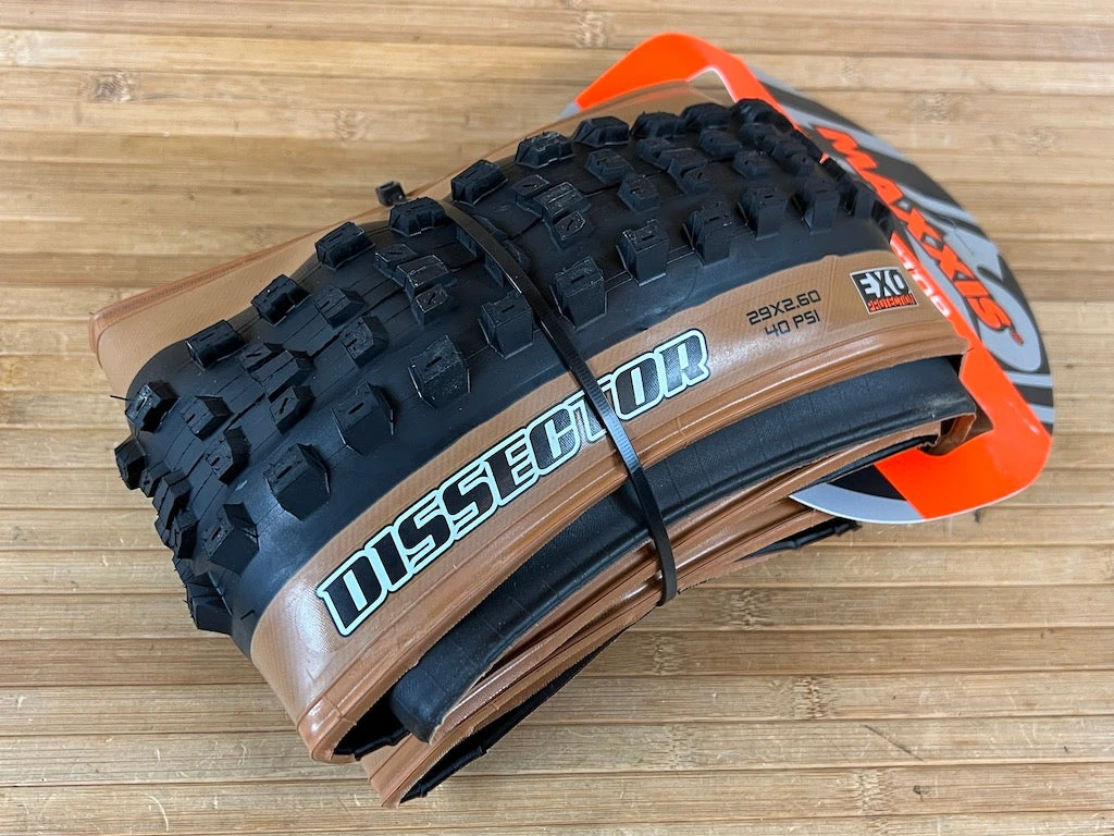 Maxxis Dissector Tanwall Reifen 29 X 2.6 EXO TR 4 Maxxis Dissector Tanwall Reifen 29 X 2.6 EXO TR – Bild 2