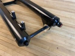 Rock-shox RockShox ZEB R 2021 180mm 27,5" Debon Air Federgabel Schwarz -Reverse Verkäufe IMG 8846