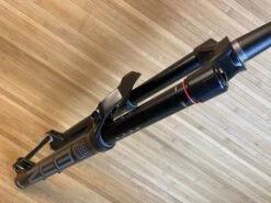 Rock-shox RockShox ZEB R 2021 180mm 27,5" Debon Air Federgabel Schwarz -Reverse Verkäufe IMG 8849