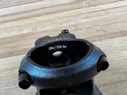 Race Face Aeffect R Vorbau 50mm / 35mm Black -Reverse Verkäufe IMG 8905 d11f57f3 60ee 45de bb87 83adf5b02421