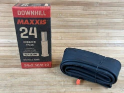 Maxxis Schlauch 24" 2.5/2.7 AV Downhill Schrader