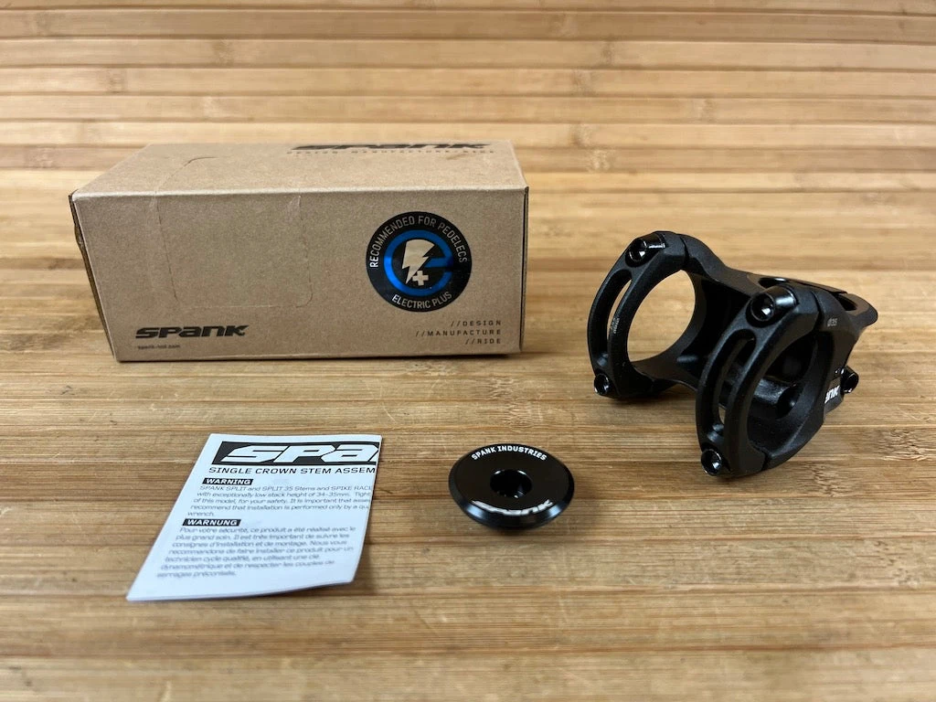 Spank Split Stem / Vorbau Schwarz 35mm / 35mm 3 Spank Split Stem / Vorbau Schwarz 35mm / 35mm