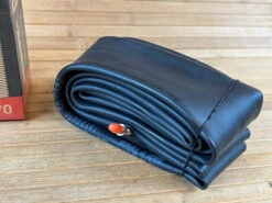 Maxxis Schlauch 26" 2.5/2.7 FV Downhill Presta 9 Maxxis Schlauch 26" 2.5/2.7 FV Downhill Presta -Reverse Verkäufe IMG 8966 b90fff43 6145 4aca 9451 986838de6558