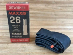 Maxxis Schlauch 26" 2.5/2.7 AV Downhill Schrader